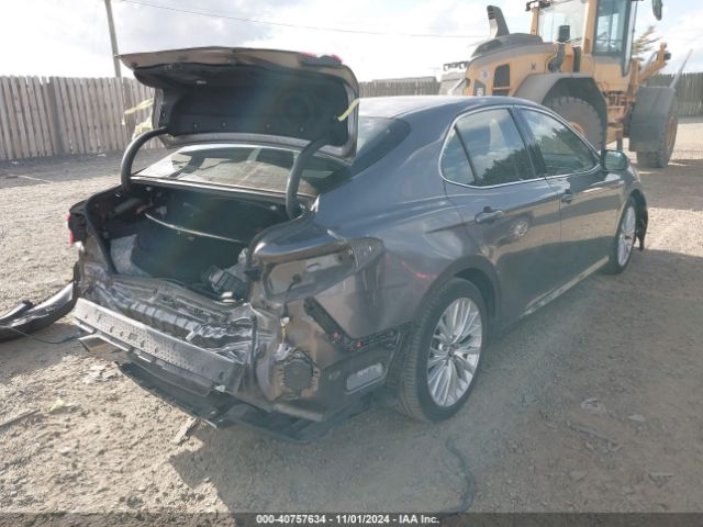 4T1B21HK8JU005290 Toyota Camry Hybrid Xle
