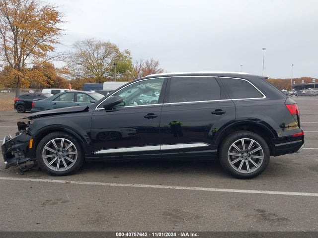 WA1LHAF75JD031457 Audi Q7 2.0t Premium