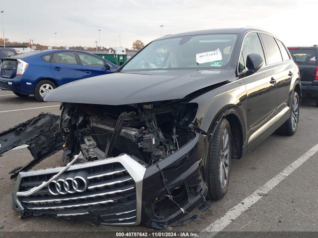 WA1LHAF75JD031457 Audi Q7 2.0t Premium