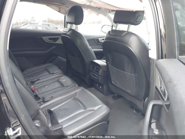 WA1LHAF75JD031457 Audi Q7 2.0t Premium