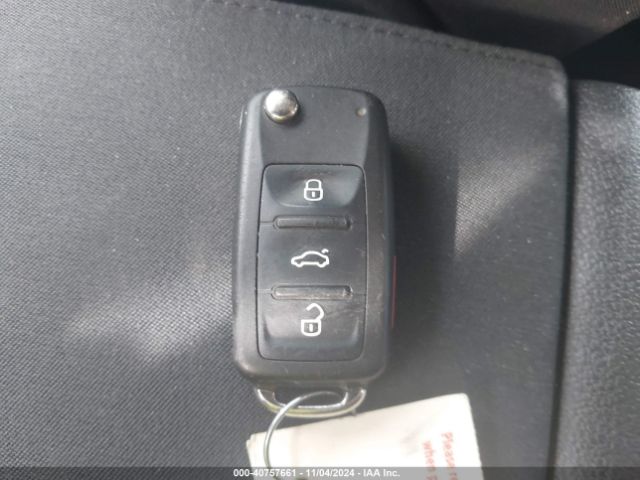 WVGBV7AX5HK049463 Volkswagen Tiguan 2.0t/2.0t S
