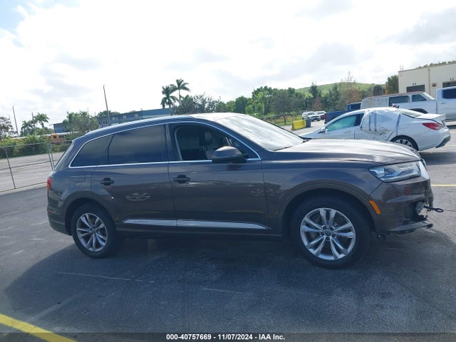 WA1LAAF75HD011661 Audi Q7 3.0t Premium