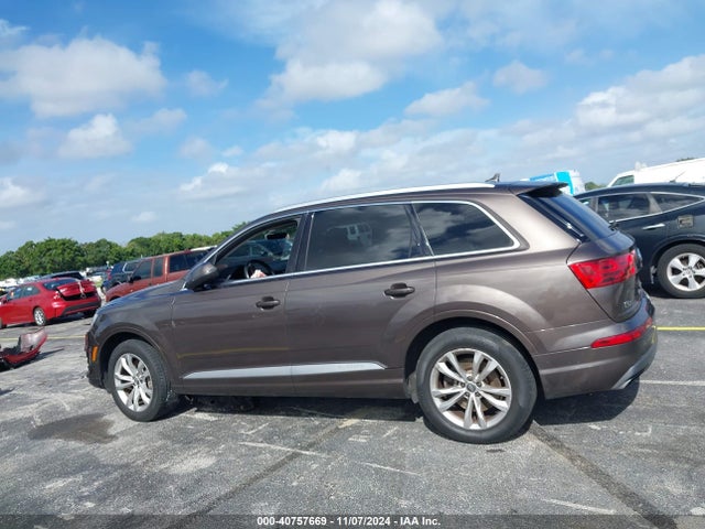 WA1LAAF75HD011661 Audi Q7 3.0t Premium