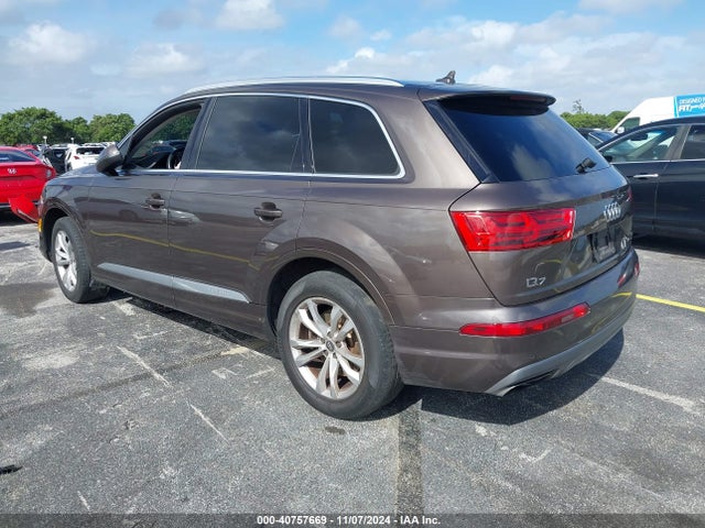 WA1LAAF75HD011661 Audi Q7 3.0t Premium