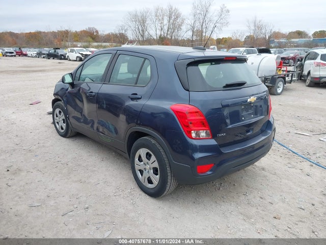Chevrolet TRAX LS 2018 3GNCJKSB3JL331350 Image 3