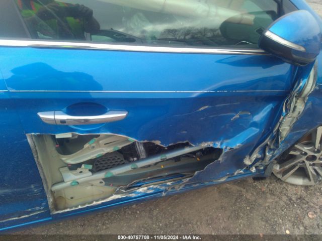 KMHD84LFXHU262268 Hyundai Elantra Limited