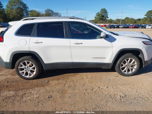 1C4PJLLX8JD511679 Jeep Cherokee Latitude Plus Fwd