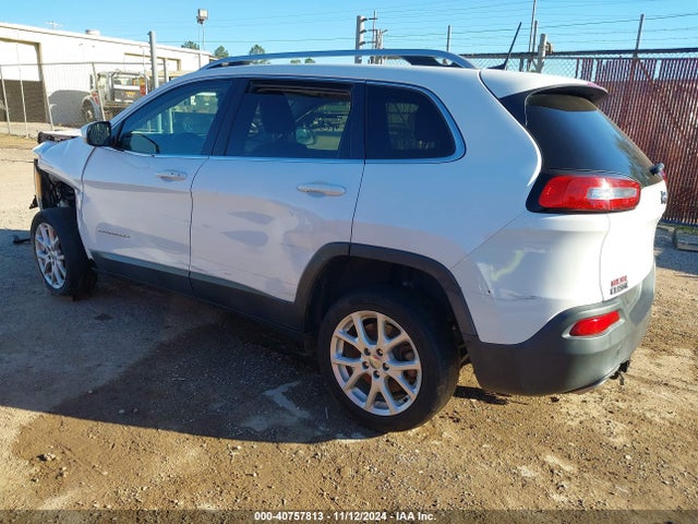 1C4PJLLX8JD511679 Jeep Cherokee Latitude Plus Fwd