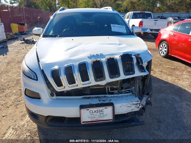 1C4PJLLX8JD511679 Jeep Cherokee Latitude Plus Fwd
