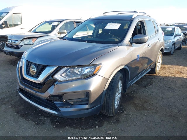 Nissan ROGUE SV 2019 JN8AT2MTXKW261331 Image 2