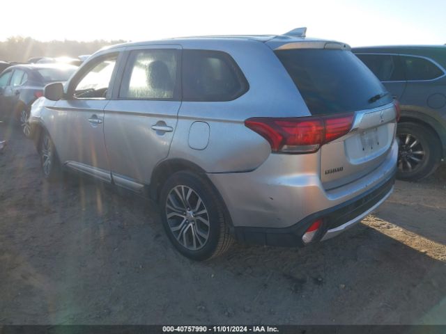 2018 MITSUBISHI OUTLANDER JA4AD2A31JZ054623 Photo 2