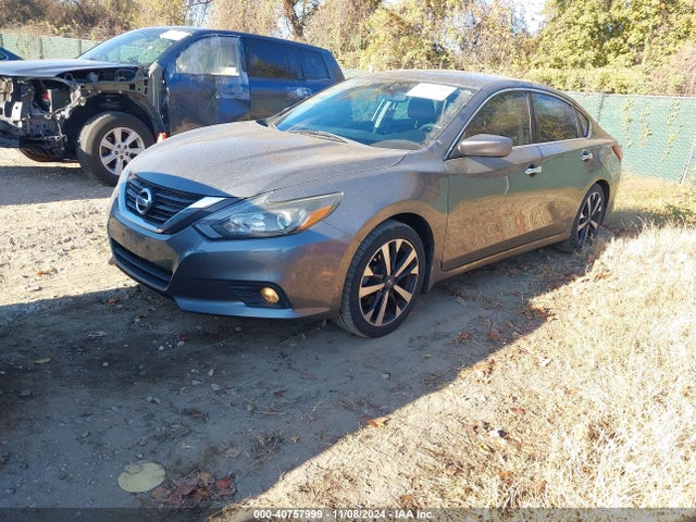 Nissan Altima 2.5 Sr 2018 1N4AL3AP3JC103668 Image 2
