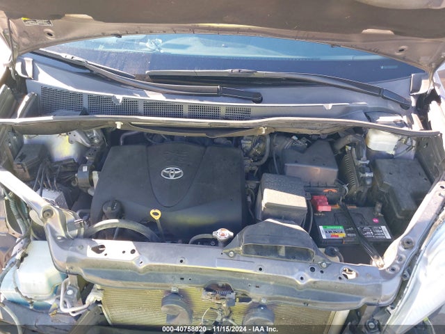 5TDKZ3DC8LS064499 Toyota SIENNA LE