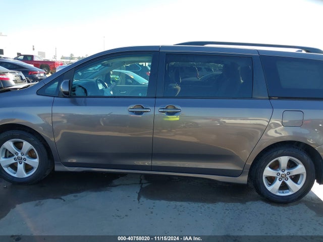 Toyota SIENNA LE 2020 5TDKZ3DC8LS064499 Image 15