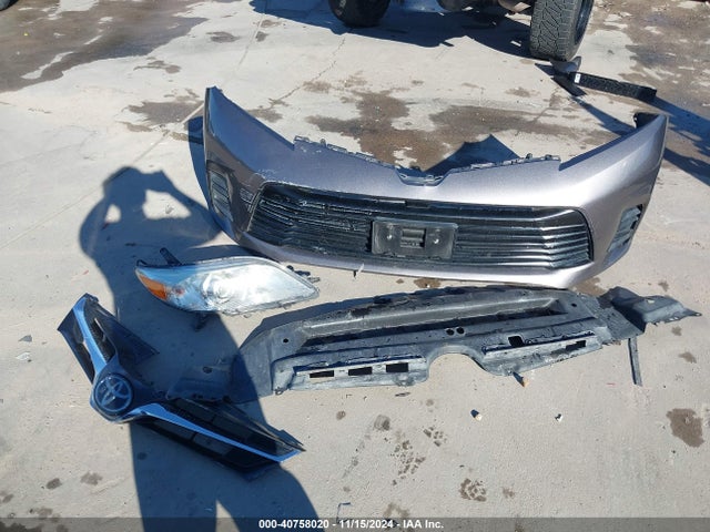 5TDKZ3DC8LS064499 Toyota SIENNA LE
