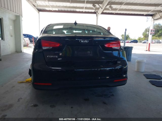 3KPFK4A7XHE125971 KIA FORTE LX