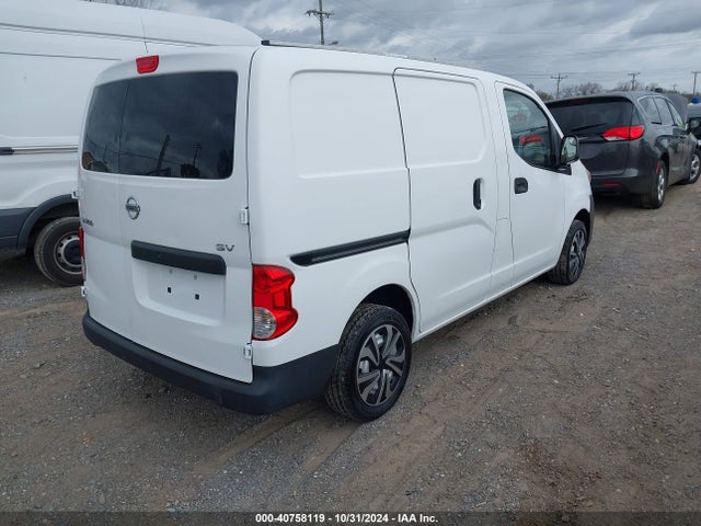 Nissan NV200 SV 2015 3N6CM0KN3FK698743 Image 4