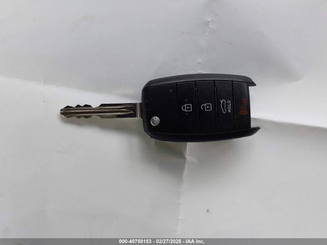 3KPFK4A74HE076671 KIA Forte Lx/s