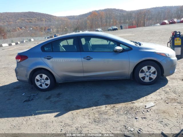 3KPFK4A74HE076671 KIA Forte Lx/s