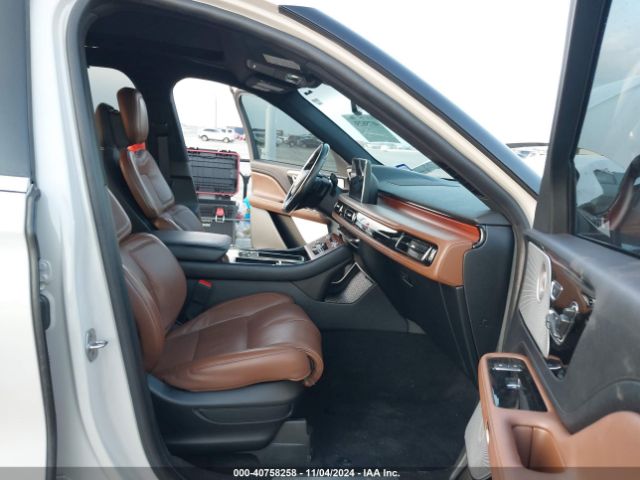 5LM5J7XC3LGL15391 Lincoln Aviator Reserve