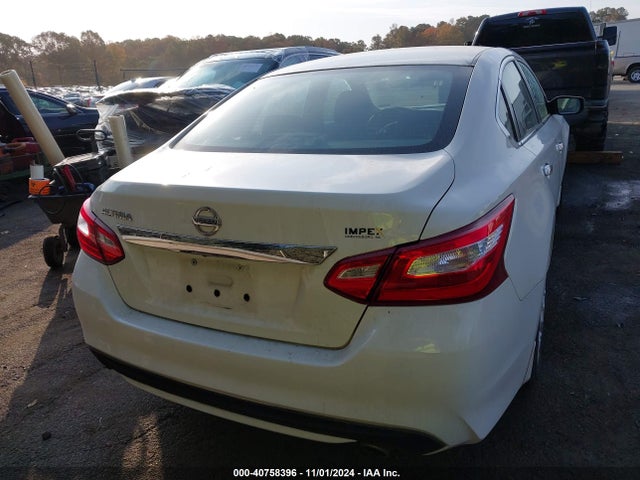 Nissan Altima 2.5 S 2017 1N4AL3AP1HC237153 Image 16