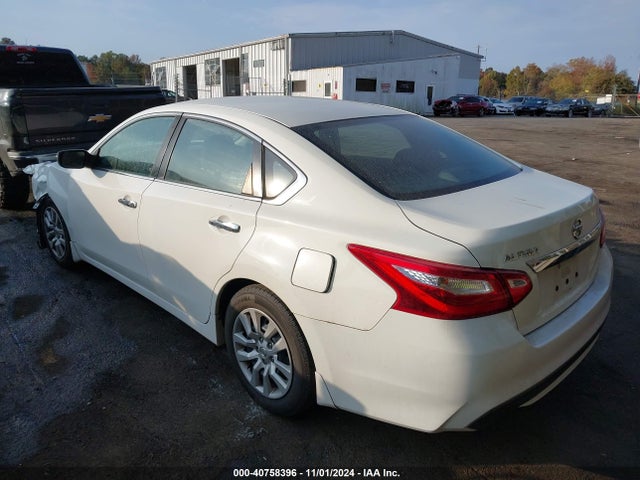 Nissan Altima 2.5 S 2017 1N4AL3AP1HC237153 Image 3