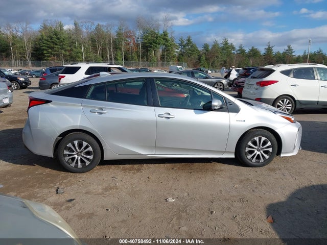 Toyota Prius Le Awd-e 2022 JTDL9MFU5N3034199 Image 13