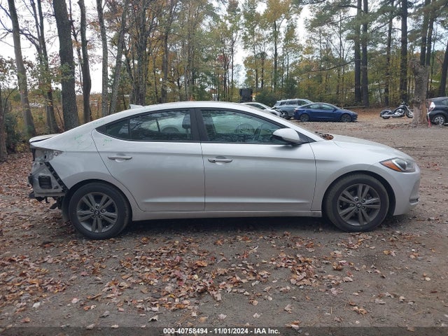 Hyundai Elantra Value Edition 2017 5NPD84LF0HH170522 Image 13