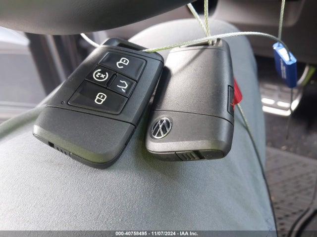 3VV8B7AX3RM112370 Volkswagen Tiguan 2.0t Se R-line Black