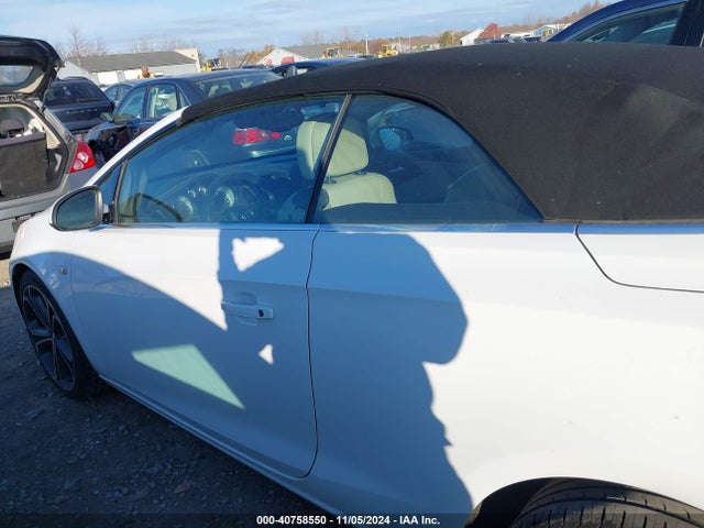 W04WT3N53GG114285 Buick Cascada Premium