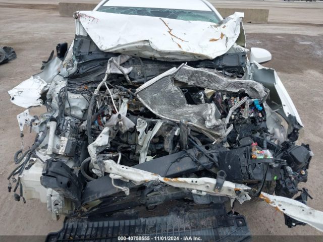 5YFBURHE4GP481064 Toyota COROLLA LE