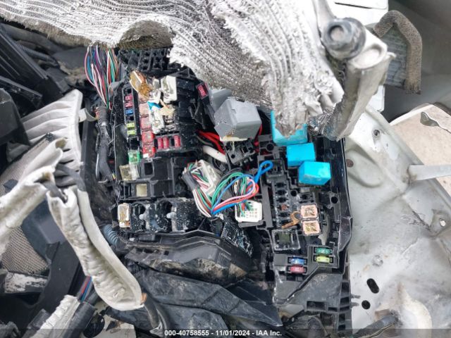 5YFBURHE4GP481064 Toyota COROLLA LE