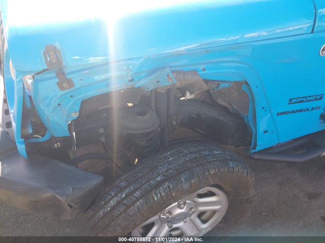 1C4AJWAG9HL748921 Jeep Wrangler Sport 4x4