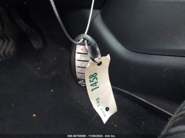 5N1AT2MV9JC752997 Nissan ROGUE SV