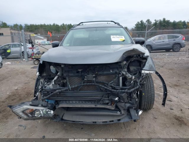 5N1AT2MV9JC752997 Nissan ROGUE SV