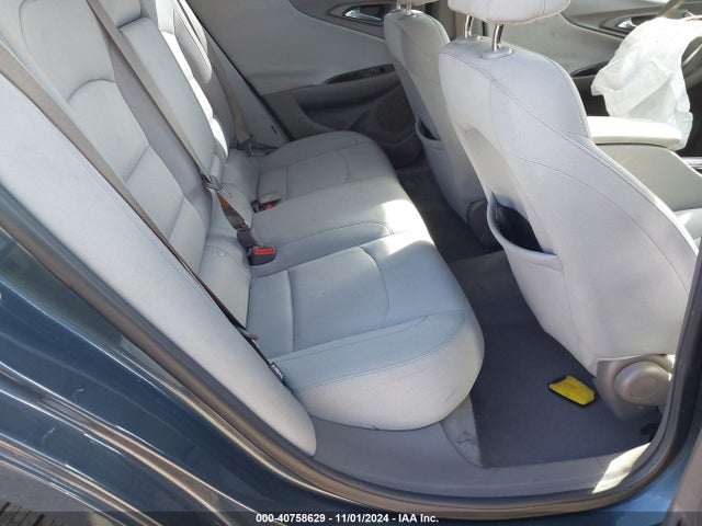 1G1ZD5ST6MF015677 Chevrolet Malibu Fwd Lt