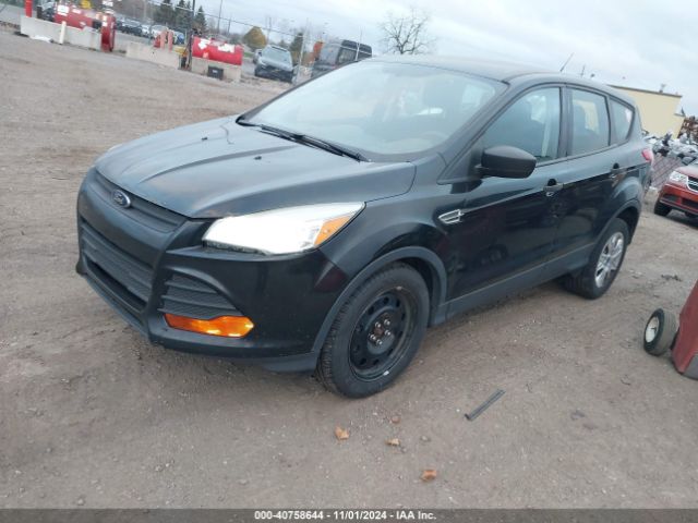 1FMCU0F75GUA16375 Ford ESCAPE S