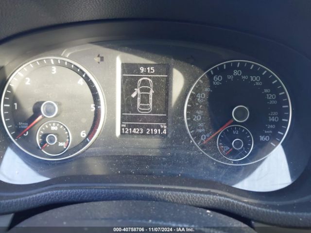 1VWBN7A36EC101946 Volkswagen Passat 2.0l Tdi Se