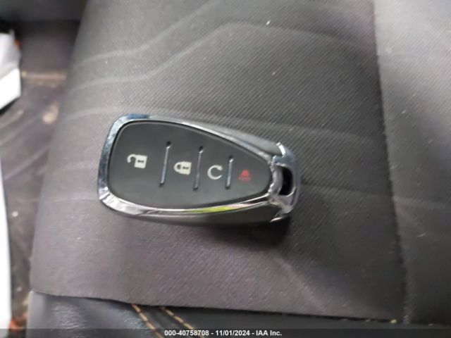 3GNCJPSB3LL215422 Chevrolet Trax Awd Lt
