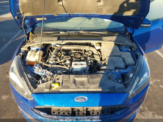 Ford FOCUS SE 2018 1FADP3FE6JL307857 Image 10