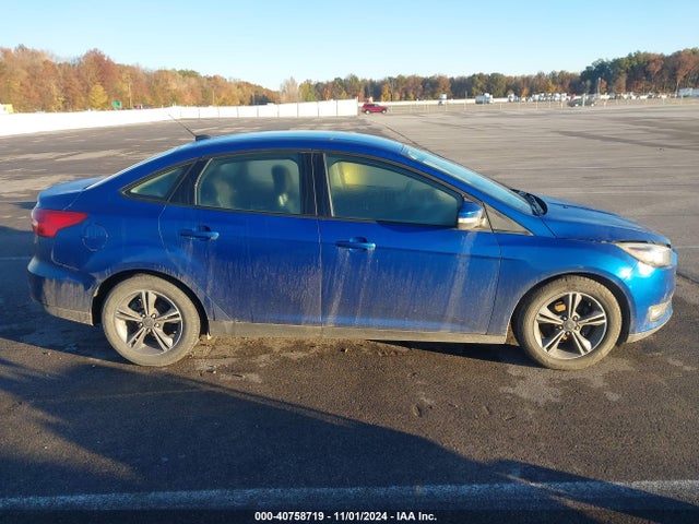 Ford FOCUS SE 2018 1FADP3FE6JL307857 Image 13