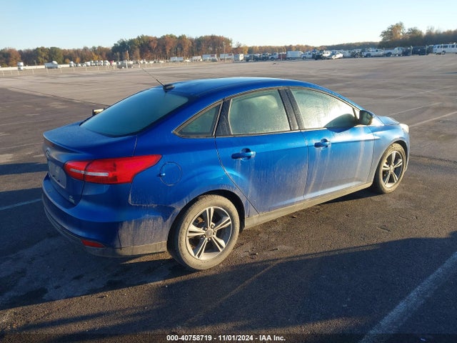 Ford FOCUS SE 2018 1FADP3FE6JL307857 Image 4