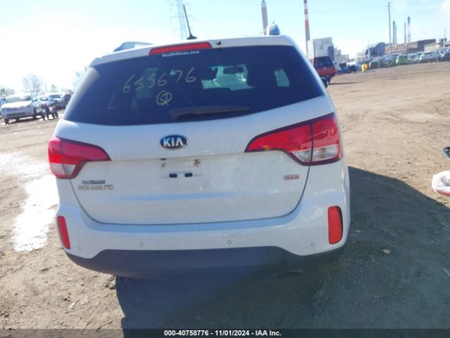 5XYKTDA62FG655676 KIA SORENTO LX