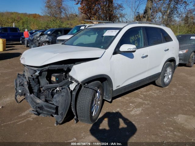 5XYKTDA62FG655676 KIA SORENTO LX