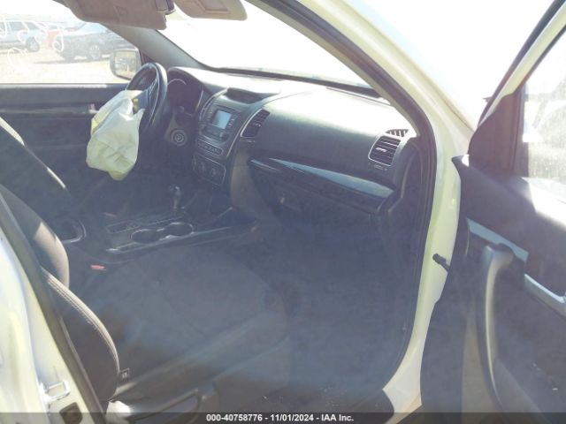 5XYKTDA62FG655676 KIA SORENTO LX