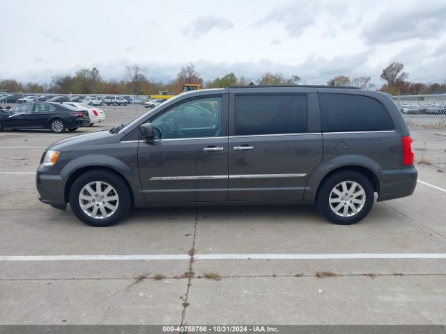 2C4RC1BG8FR610659 Chrysler Town & Country Touring