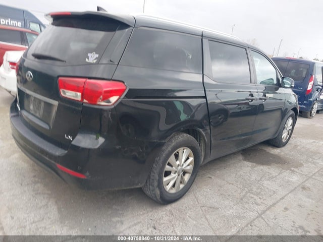KIA SEDONA LX 2017 KNDMB5C15H6252736 Image 6