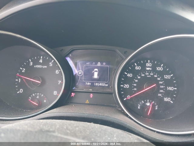 KIA SEDONA LX 2017 KNDMB5C15H6252736 Image 7