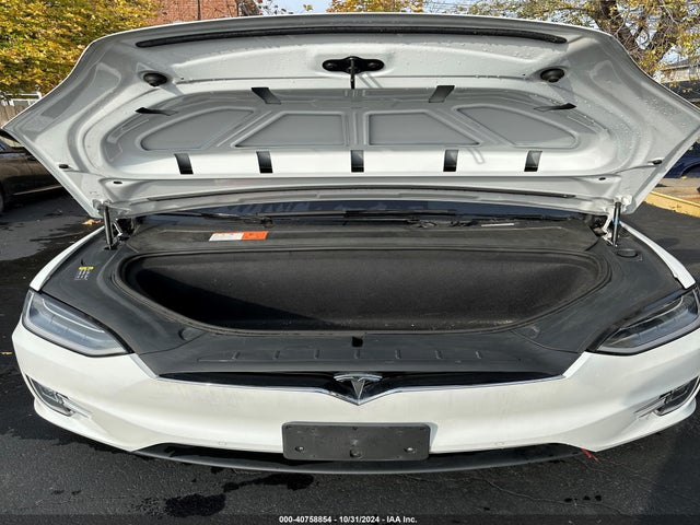 2018 TESLA MODEL X 5YJXCAE23JF111991 Photo 9