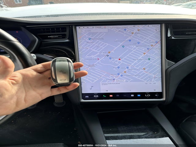2018 TESLA MODEL X 5YJXCAE23JF111991 Photo 10